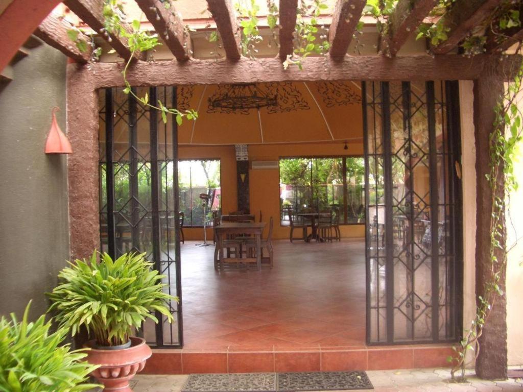 Hotel Casa La Granja Iloilo City Exterior foto