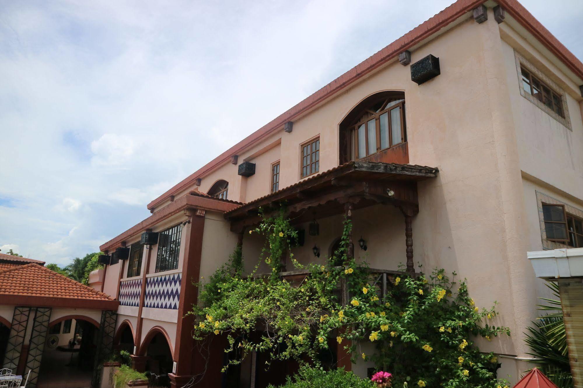 Hotel Casa La Granja Iloilo City Exterior foto