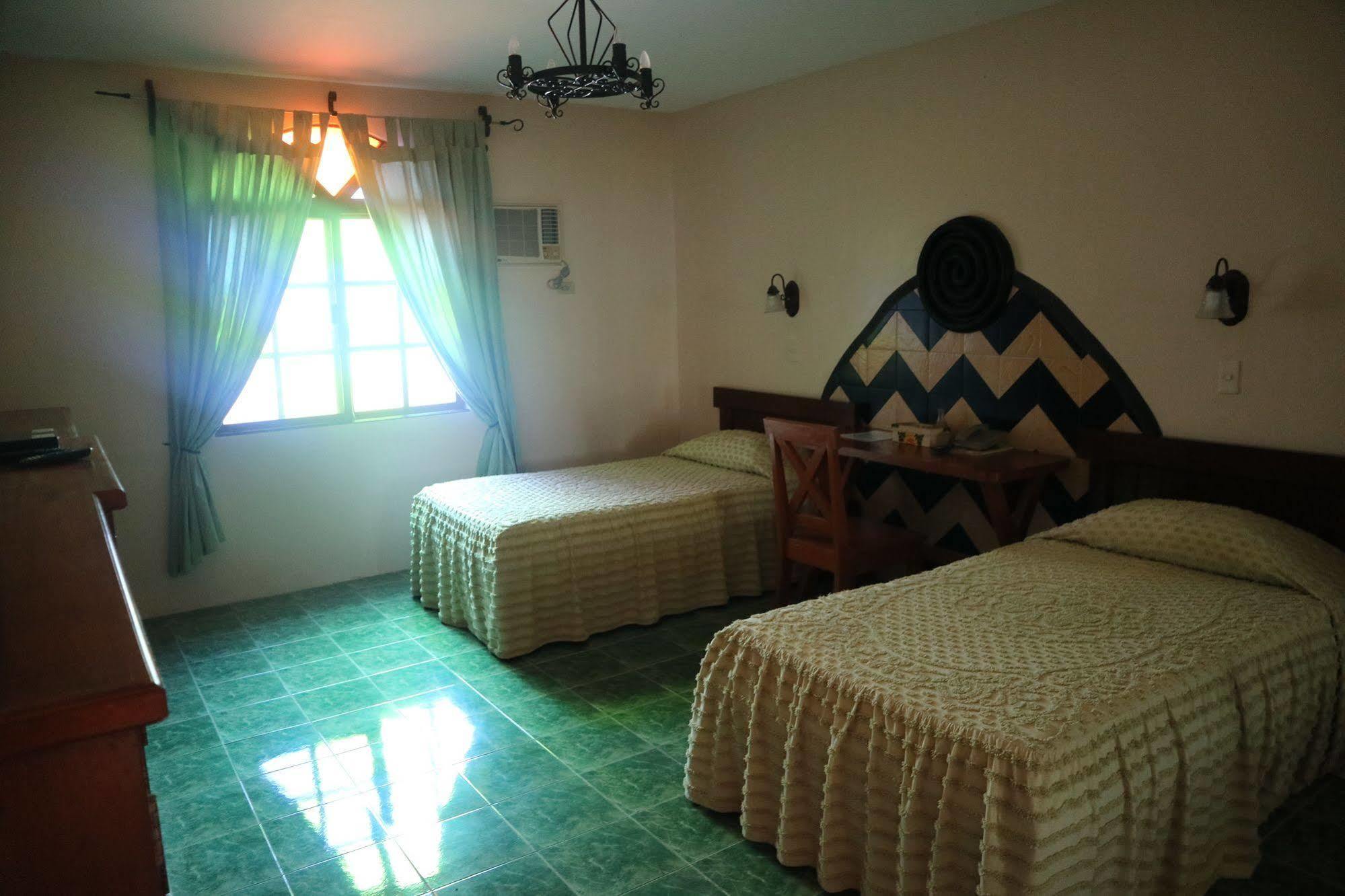 Hotel Casa La Granja Iloilo City Exterior foto