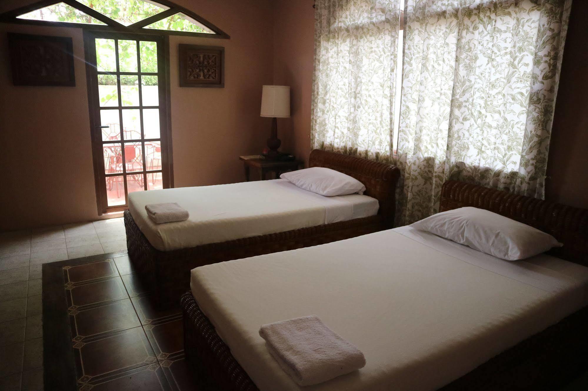 Hotel Casa La Granja Iloilo City Exterior foto
